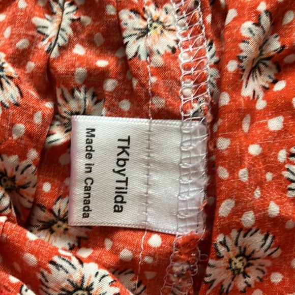 Tilda Floral Print Shorts Set in Red or Navy! Size medium - Picture 2 of 4